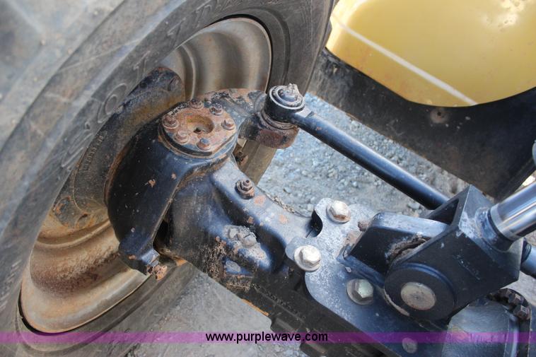 image for item J4262 2008 Caterpillar TL1055 telehandler