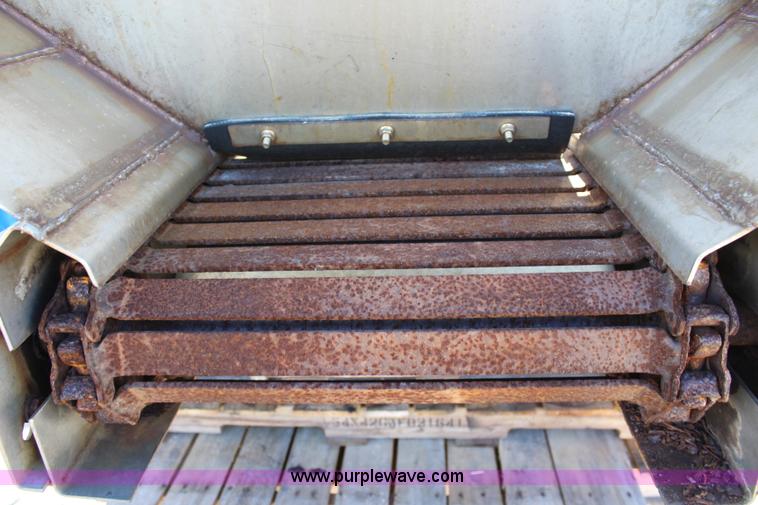 image for item J4536 Monroe stainless steel spreader