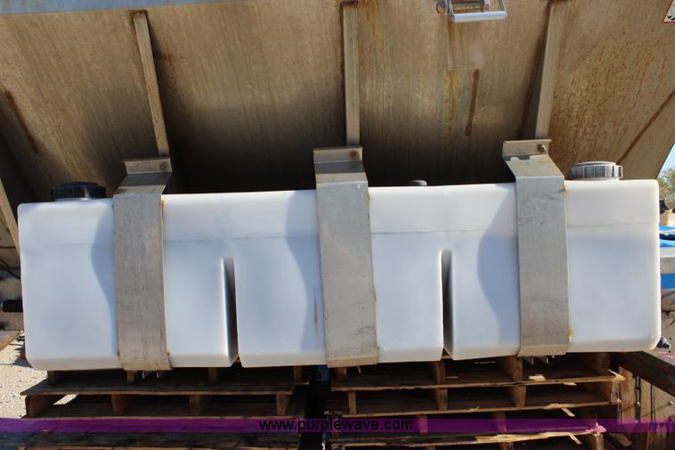 image for item J4536 Monroe stainless steel spreader