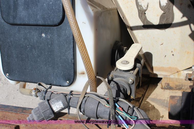 image for item J4536 Monroe stainless steel spreader