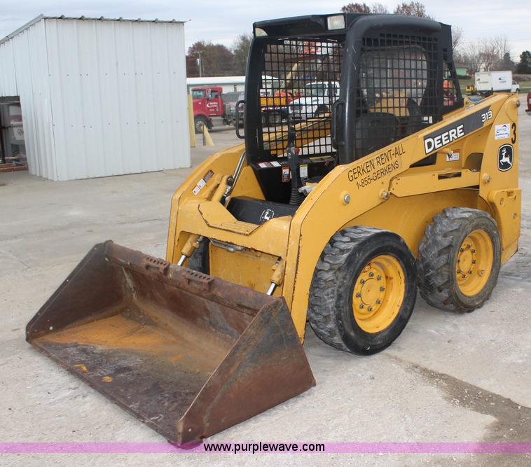 image for item J4578 2012 John Deere 313 skid steer