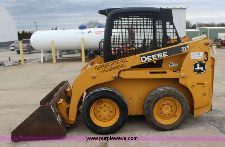 image for item J4578 2012 John Deere 313 skid steer