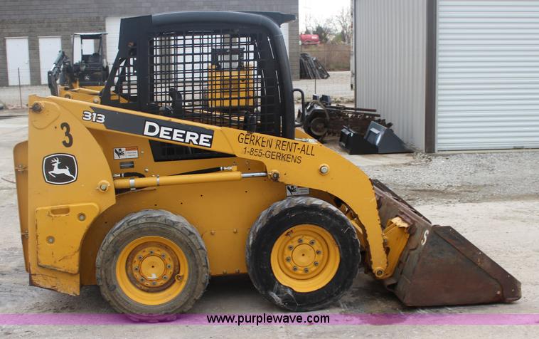 image for item J4578 2012 John Deere 313 skid steer