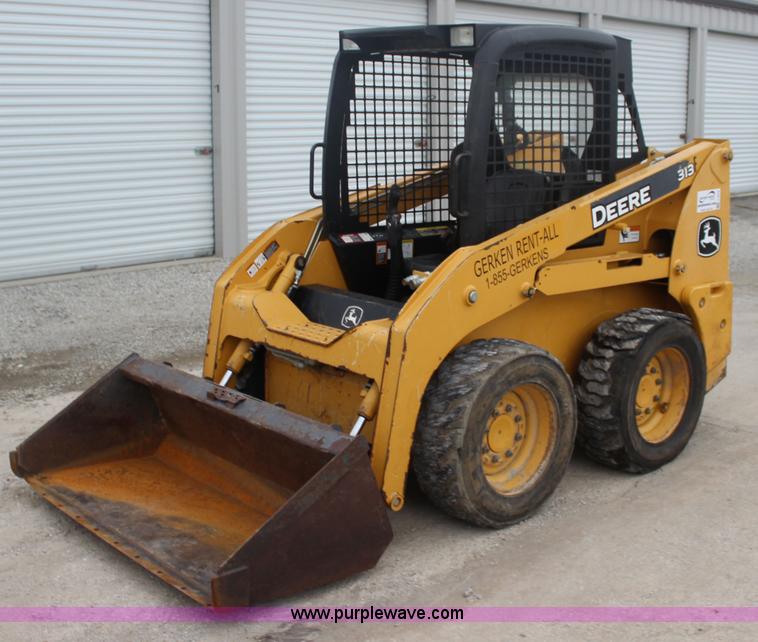 image for item J4579 2011 John Deere 313 skid steer