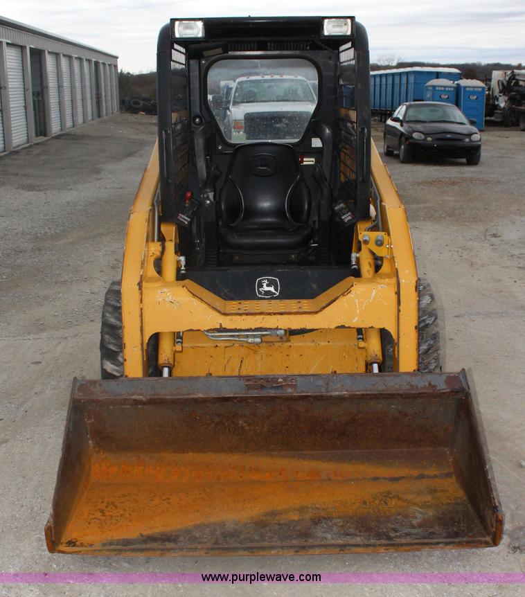 image for item J4579 2011 John Deere 313 skid steer