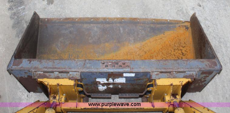 image for item J4579 2011 John Deere 313 skid steer