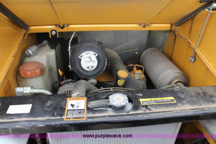 image for item J4579 2011 John Deere 313 skid steer