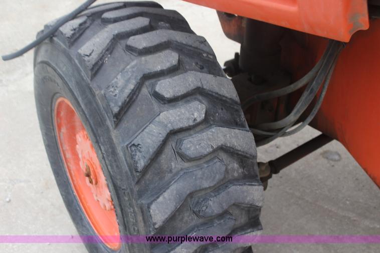 image for item J4580 1999 JLG 600S boom lift