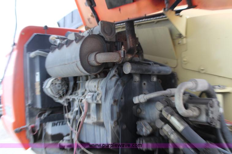 image for item J4580 1999 JLG 600S boom lift