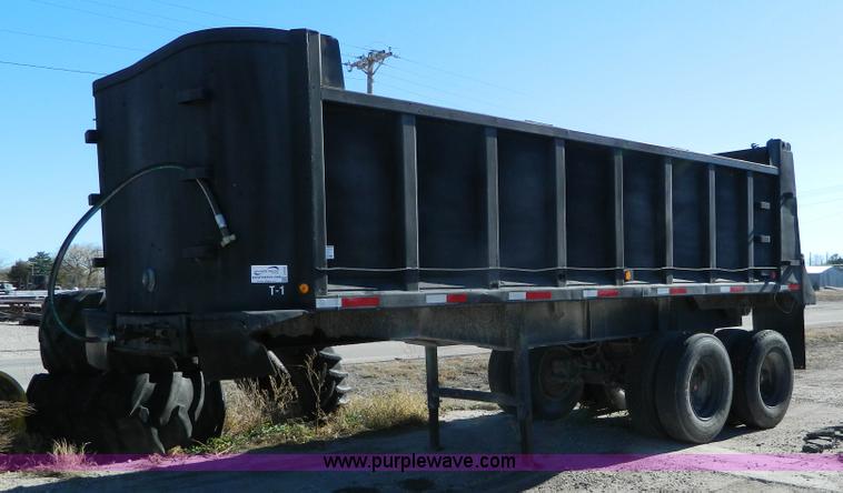 image for item J5164 1982 Cleg dump trailer