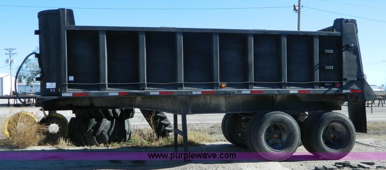 image for item J5164 1982 Cleg dump trailer