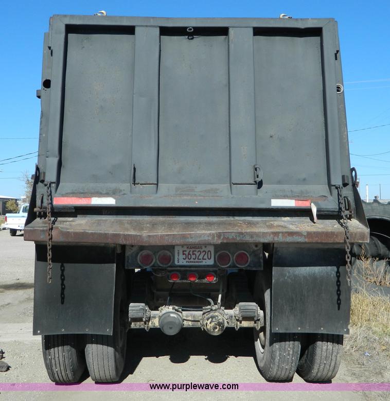 image for item J5164 1982 Cleg dump trailer