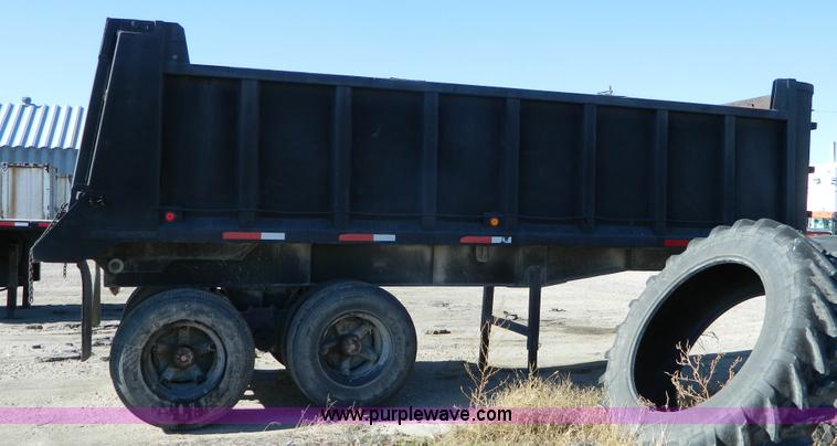 image for item J5164 1982 Cleg dump trailer