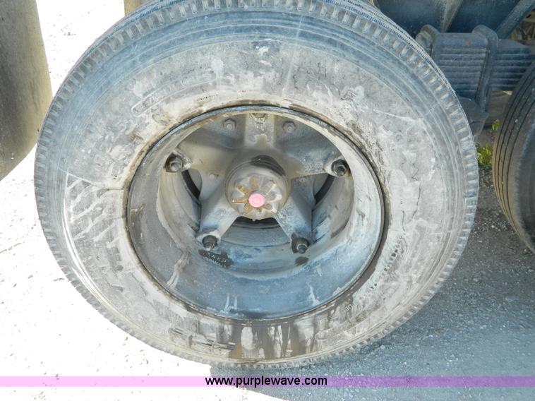 image for item J5164 1982 Cleg dump trailer