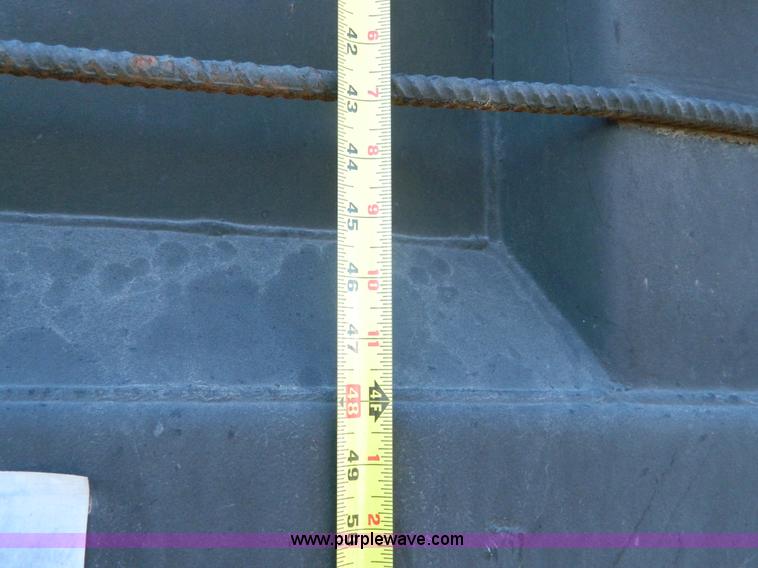 image for item J5164 1982 Cleg dump trailer