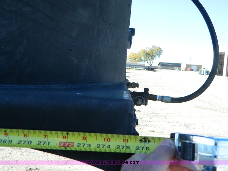 image for item J5164 1982 Cleg dump trailer