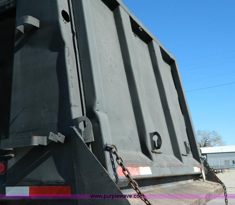 image for item J5164 1982 Cleg dump trailer
