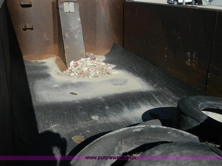 image for item J5164 1982 Cleg dump trailer