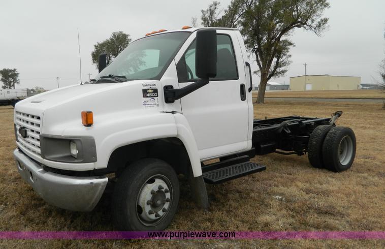 image for item J5166 2009 Chevrolet C4500 truck cab and chassis