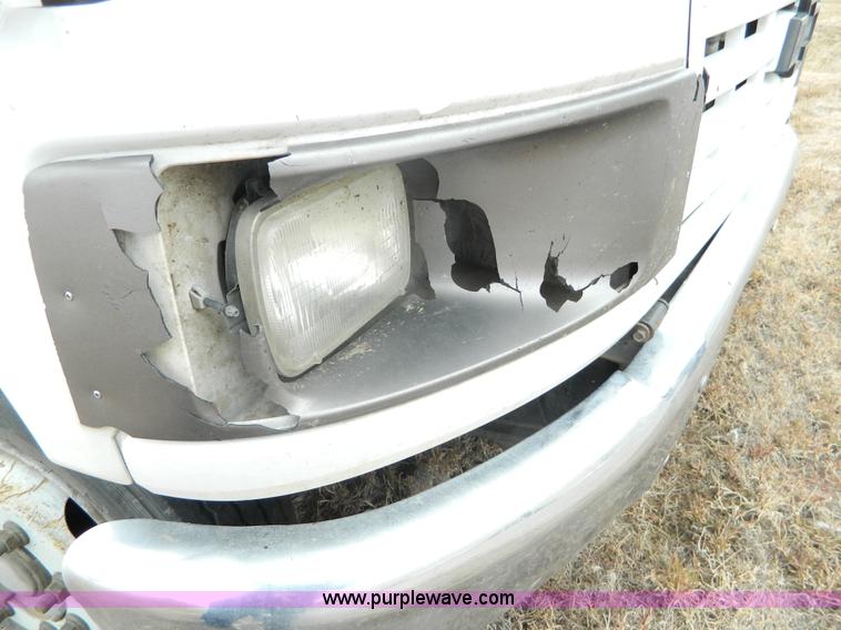 image for item J5166 2009 Chevrolet C4500 truck cab and chassis