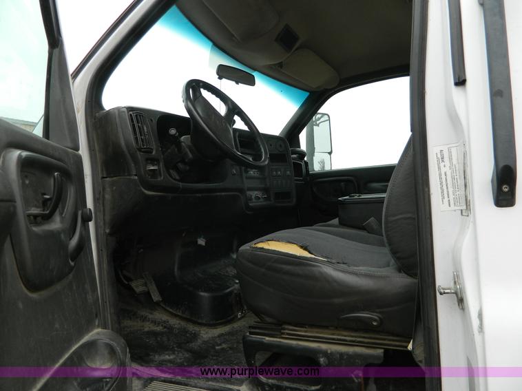 image for item J5166 2009 Chevrolet C4500 truck cab and chassis