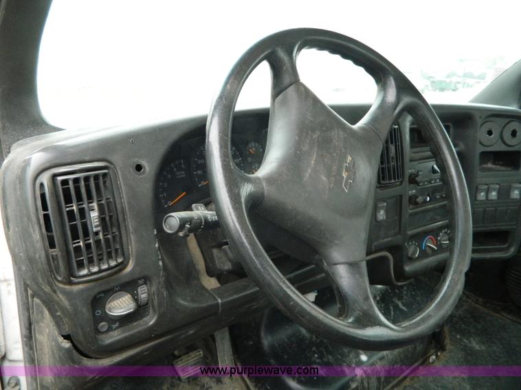 image for item J5166 2009 Chevrolet C4500 truck cab and chassis