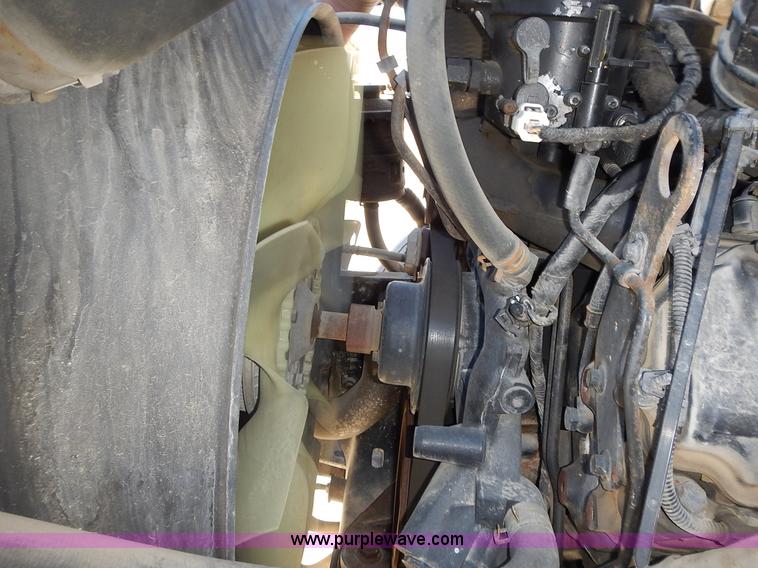 image for item J6342 2006 Ford F750 Super Duty XL dump truck