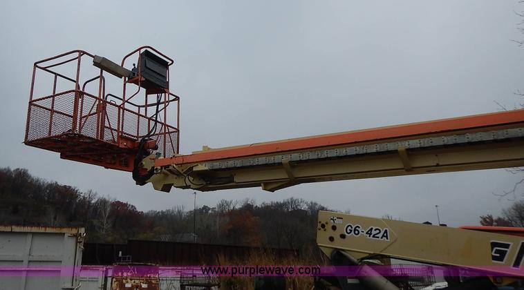 image for item J6345 1999 JLG 80HX boom lift