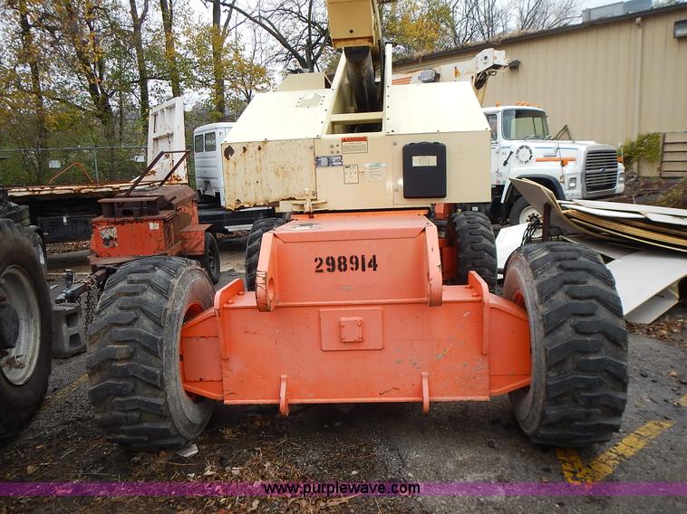 image for item J6345 1999 JLG 80HX boom lift