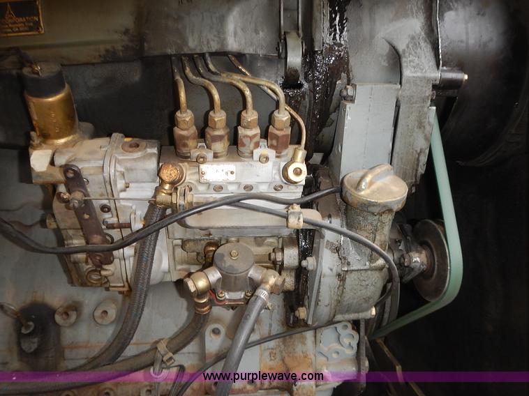 image for item J6345 1999 JLG 80HX boom lift