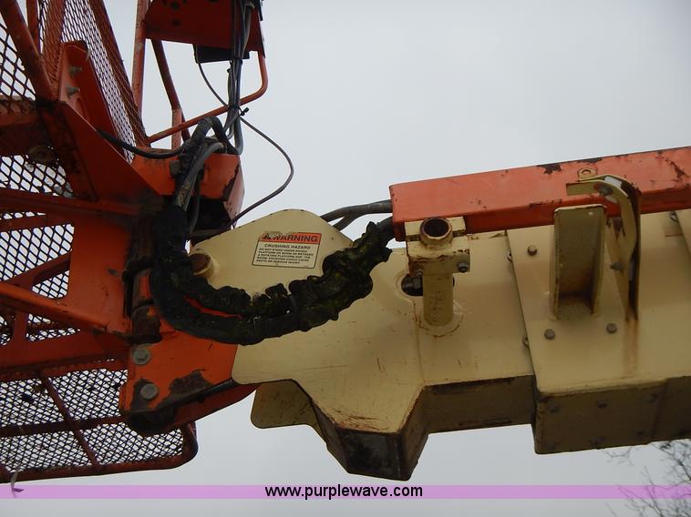 image for item J6345 1999 JLG 80HX boom lift