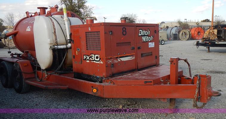 image for item J6368 2009 Ditch Witch FX30 vacuum excavator