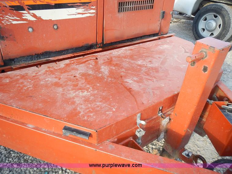 image for item J6368 2009 Ditch Witch FX30 vacuum excavator