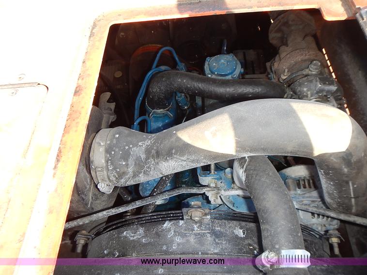 image for item J6368 2009 Ditch Witch FX30 vacuum excavator