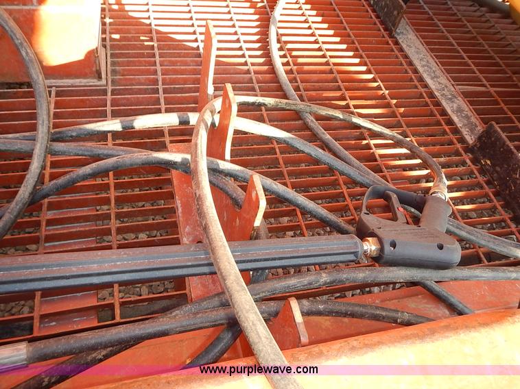 image for item J6368 2009 Ditch Witch FX30 vacuum excavator