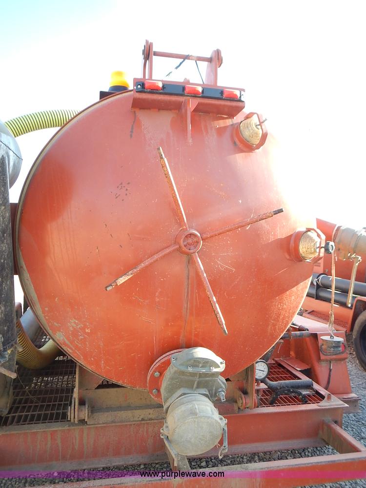 image for item J6368 2009 Ditch Witch FX30 vacuum excavator