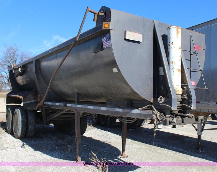 image for item J7738 1998 Travis HRS end dump trailer