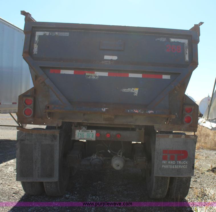 image for item J7738 1998 Travis HRS end dump trailer