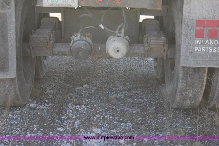 image for item J7738 1998 Travis HRS end dump trailer
