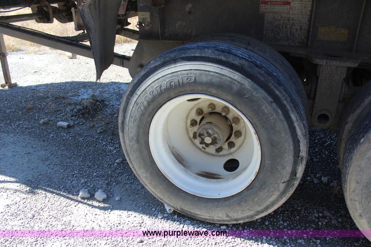 image for item J7738 1998 Travis HRS end dump trailer