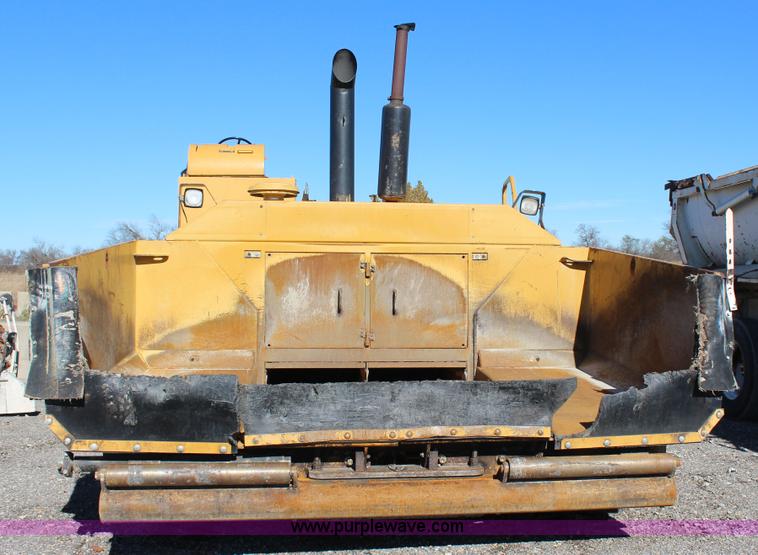 image for item J7746 Caterpillar AP-1055B paver