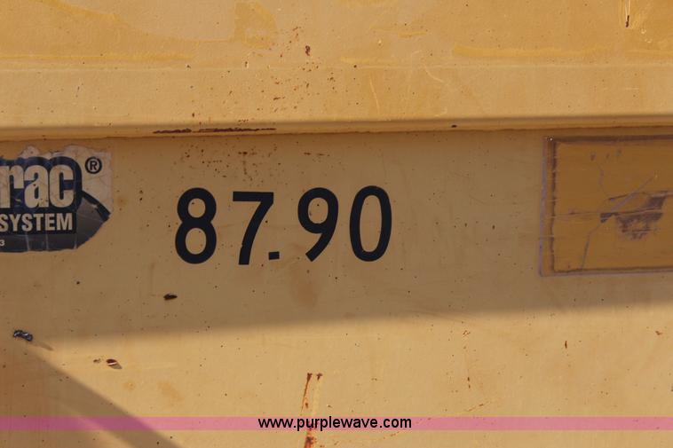 image for item J7746 Caterpillar AP-1055B paver