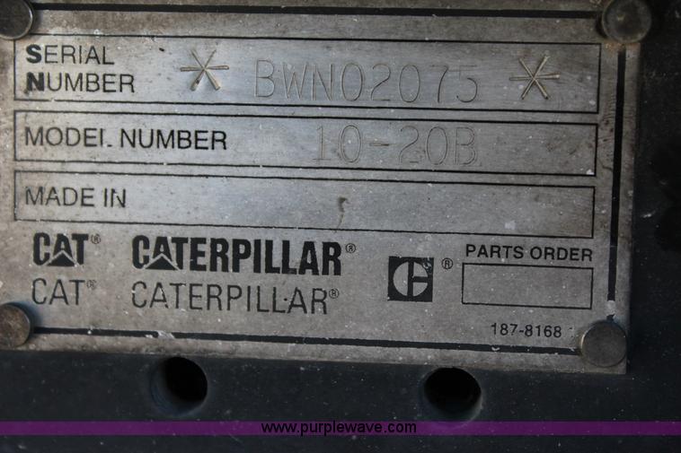 image for item J7746 Caterpillar AP-1055B paver