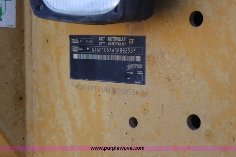 image for item J7746 Caterpillar AP-1055B paver