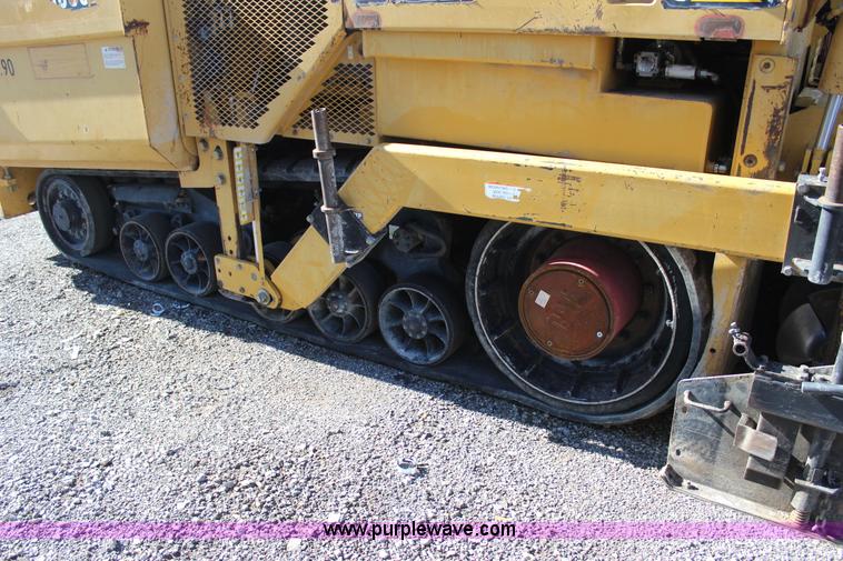 image for item J7746 Caterpillar AP-1055B paver