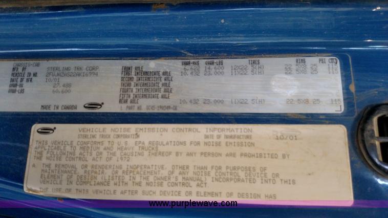 image for item K1215 2002 Sterling L9500 semi truck