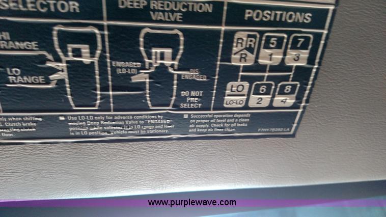 image for item K1215 2002 Sterling L9500 semi truck