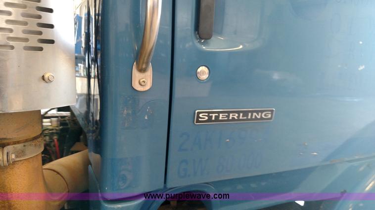 image for item K1215 2002 Sterling L9500 semi truck
