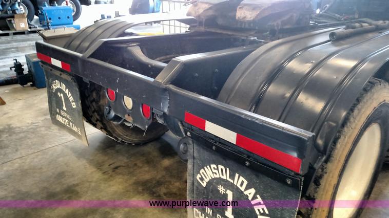 image for item K1215 2002 Sterling L9500 semi truck