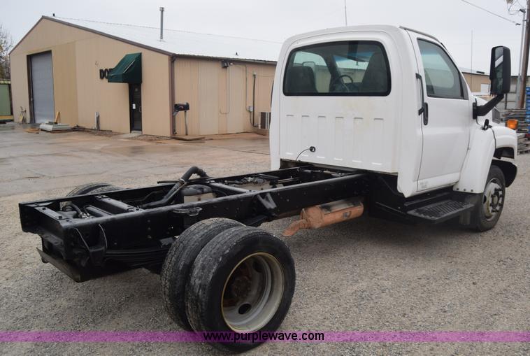 image for item K4901 2007 Chevrolet C4500 truck cab and chassis